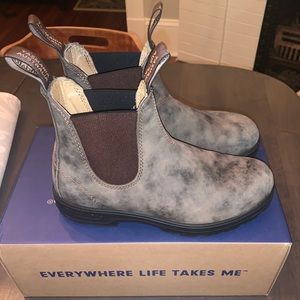 Blundstone 585 boots